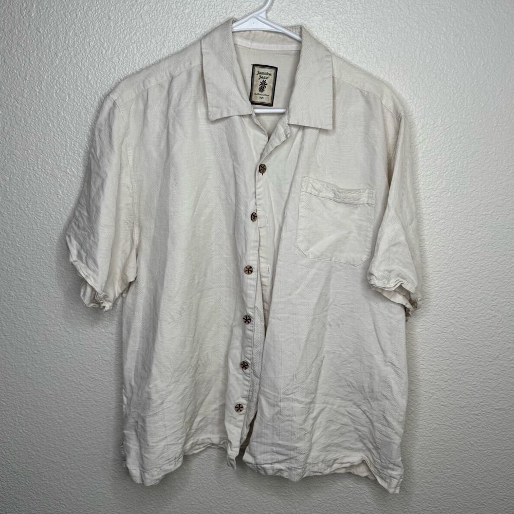 Jamaica Jaxx Men's Off-White Button-Down Shirt